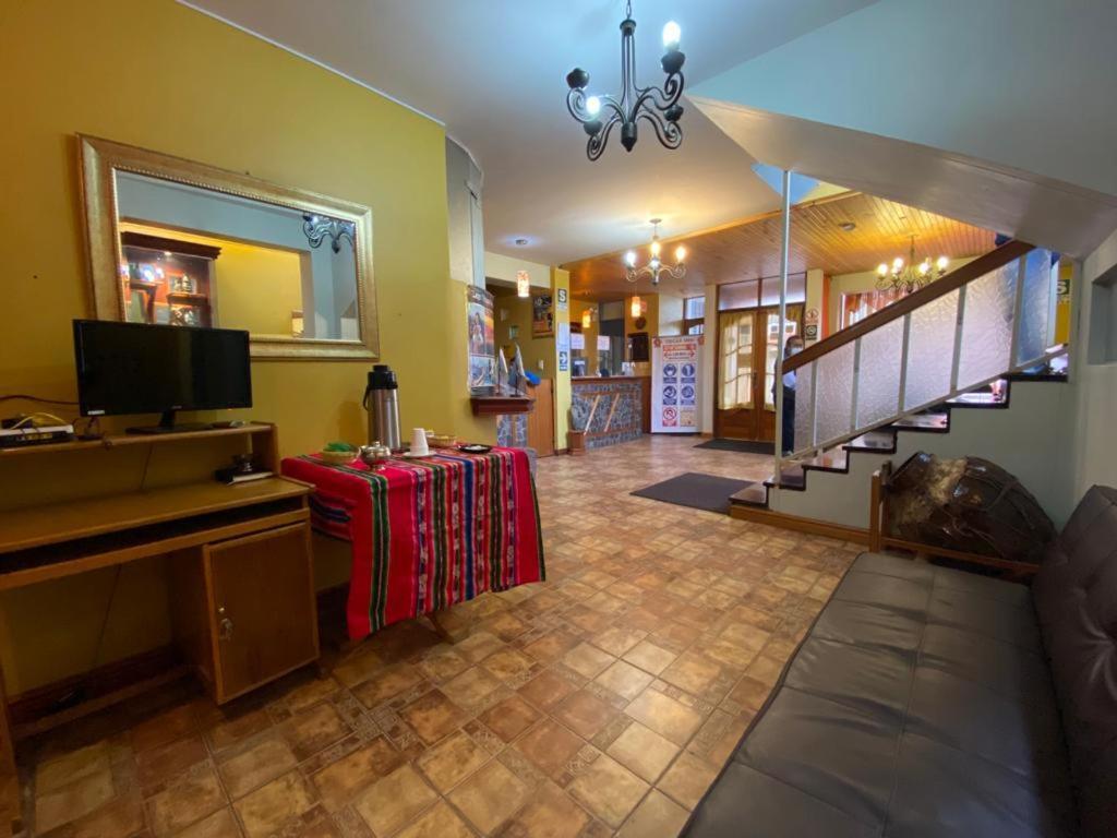 Hostal Oscar Inn Puno Extérieur photo